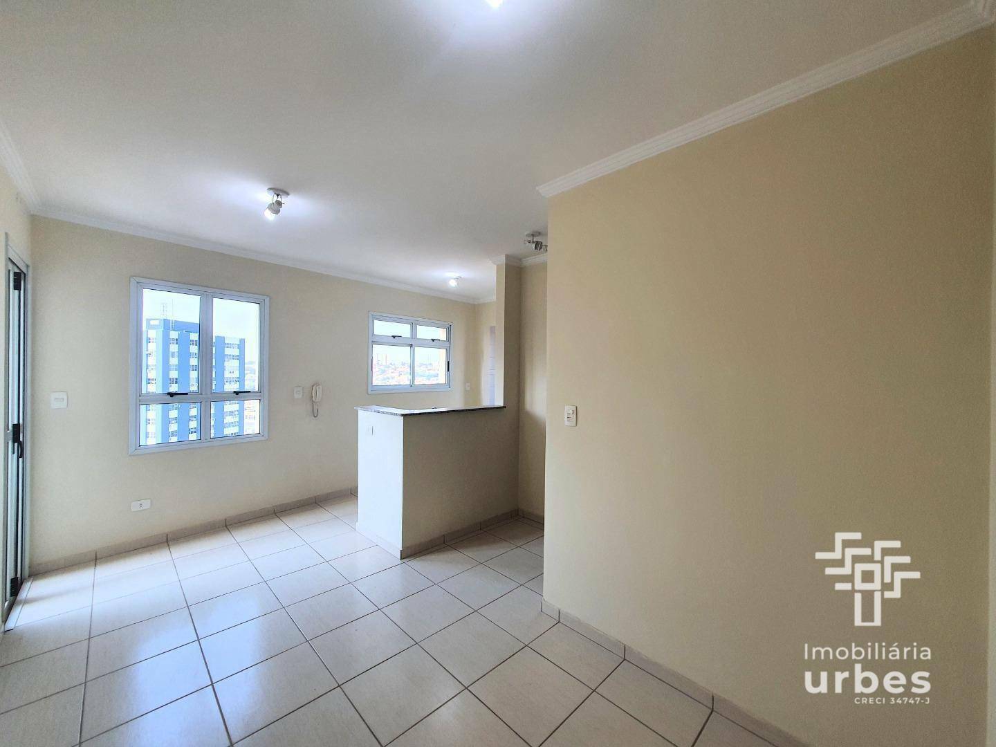 Apartamento à venda com 1 quarto, 38m² - Foto 1