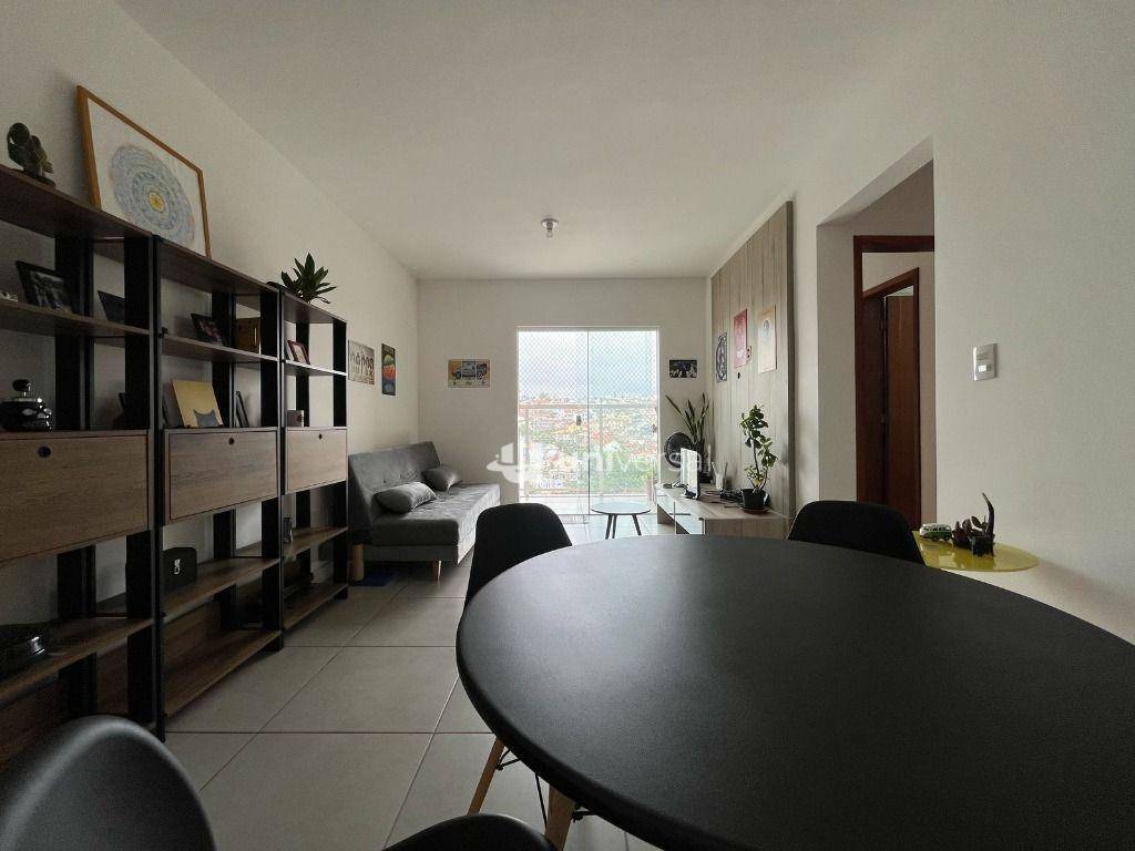 Apartamento à venda com 2 quartos, 83m² - Foto 7