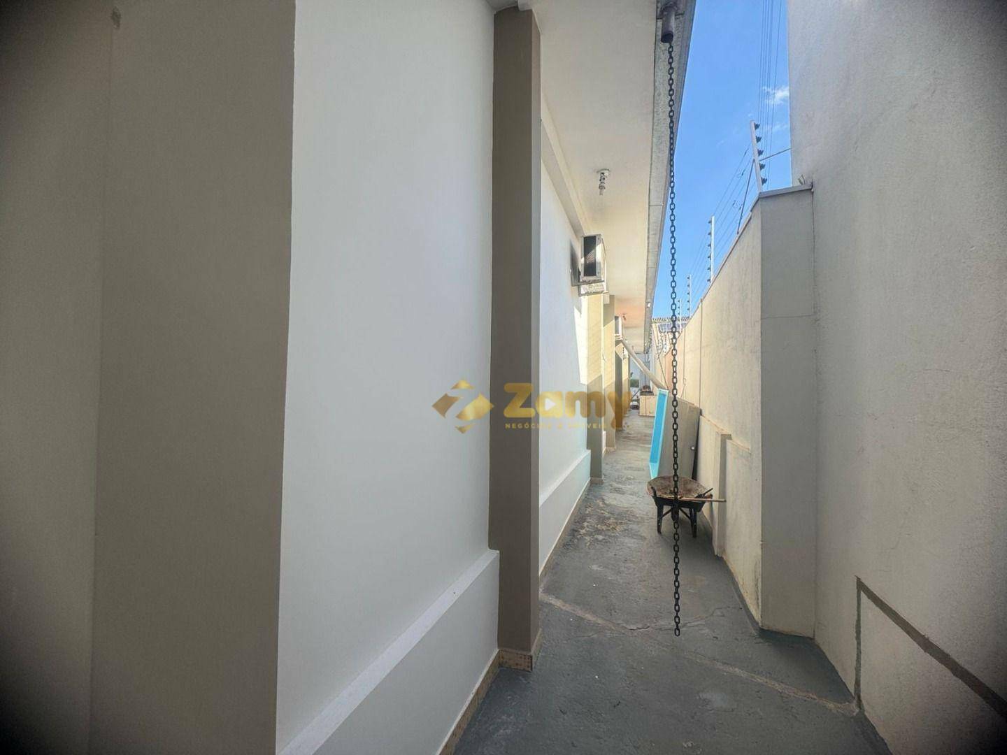 Casa à venda com 4 quartos, 238m² - Foto 26