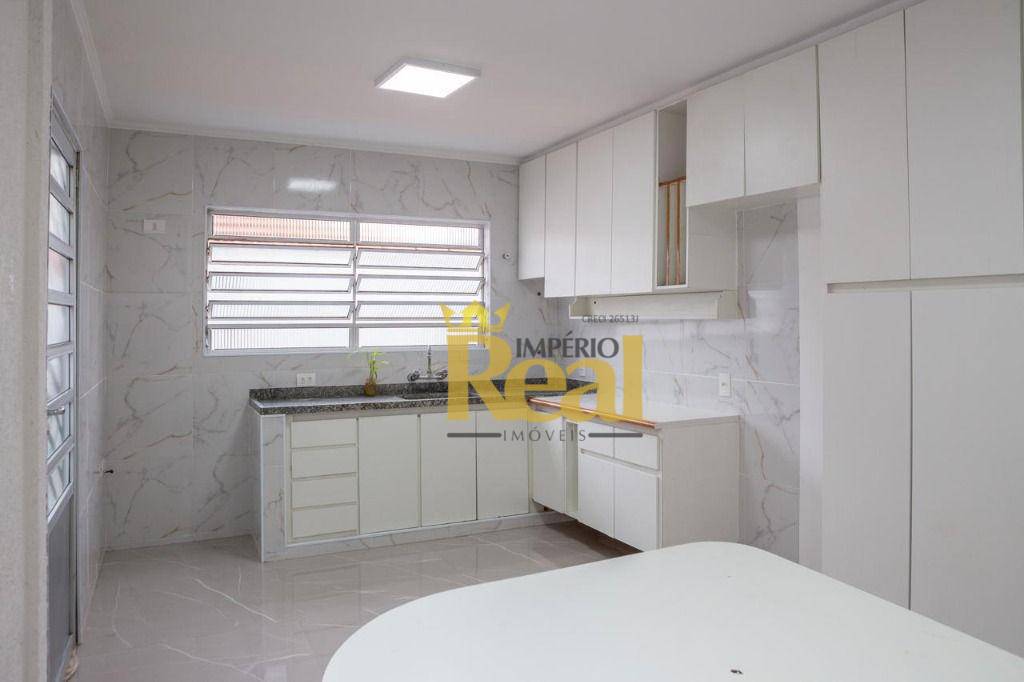 Sobrado à venda com 4 quartos, 250m² - Foto 27