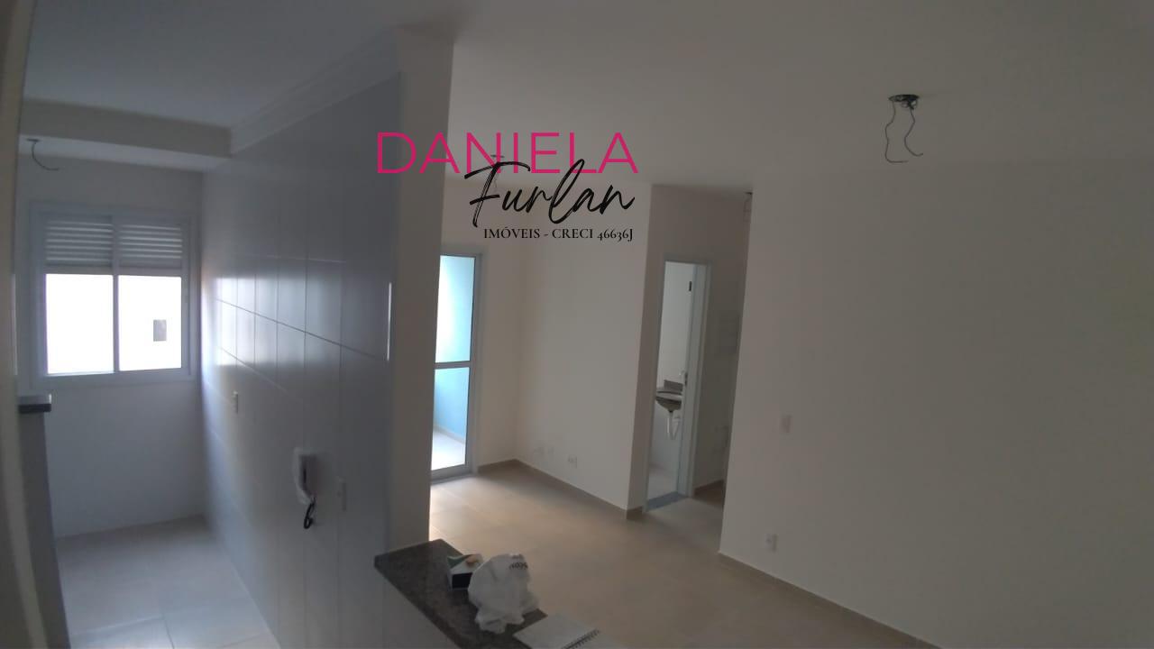 Apartamento à venda com 2 quartos, 61m² - Foto 1