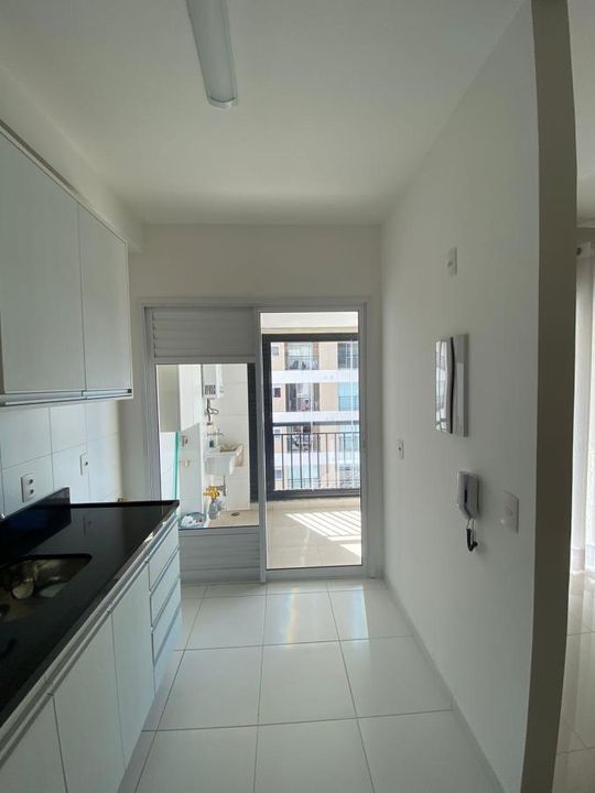 Apartamento para alugar com 1 quarto, 50m² - Foto 5