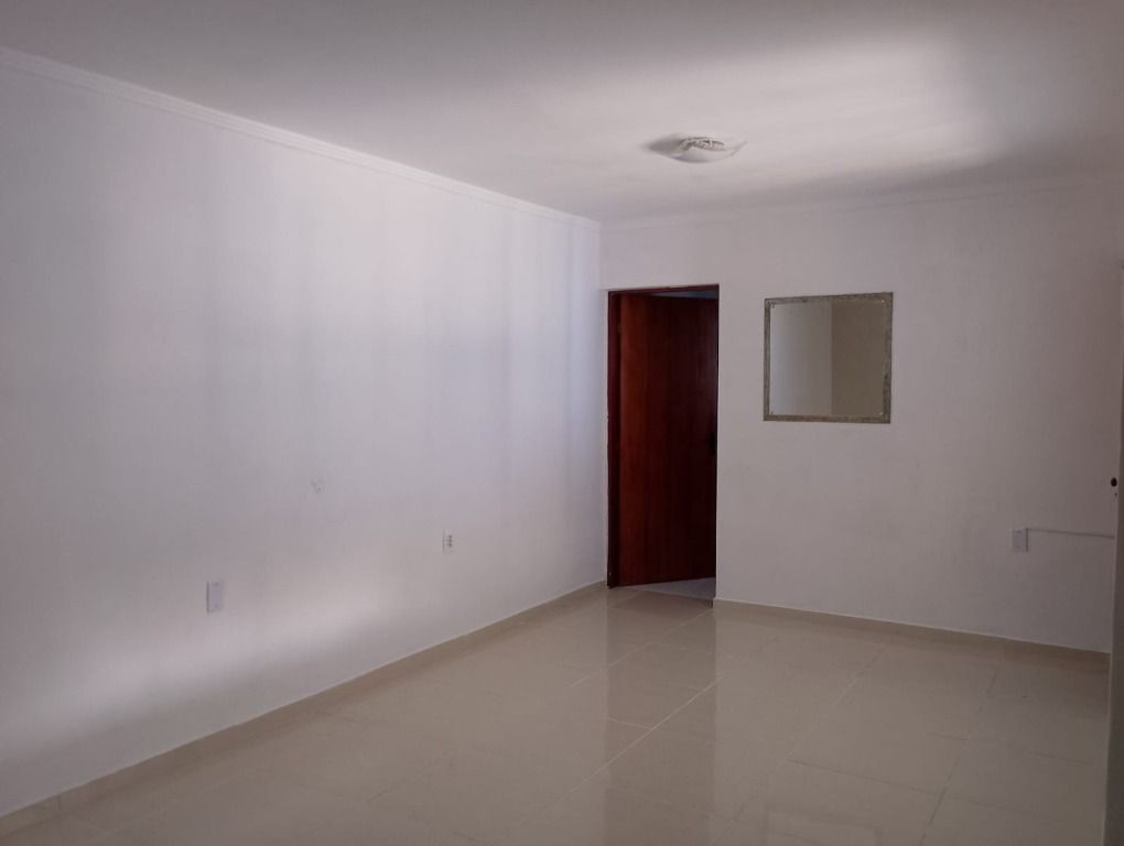 Casa para alugar com 2 quartos, 80m² - Foto 9