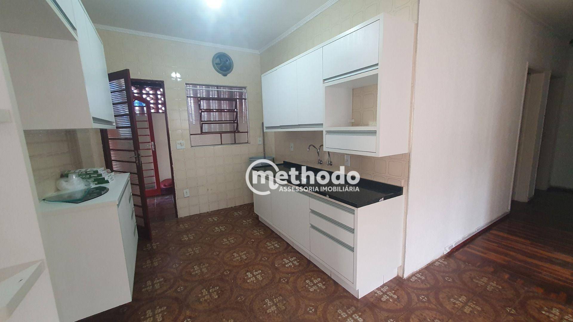 Casa à venda com 3 quartos, 130m² - Foto 14