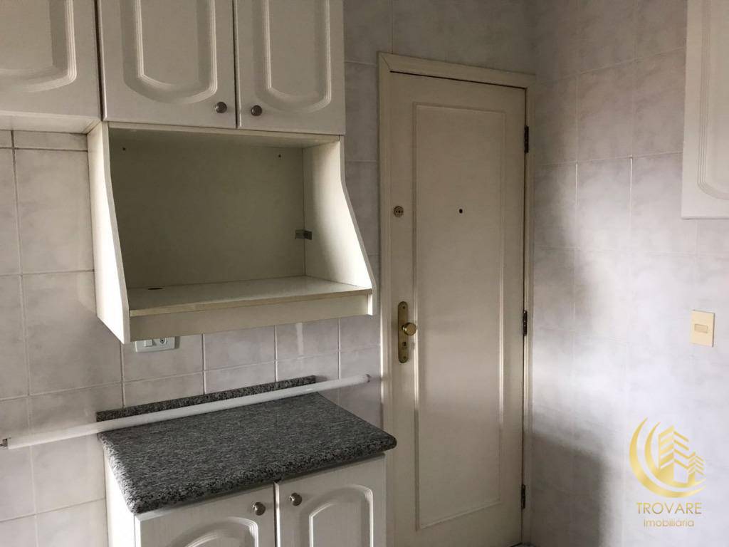 Apartamento à venda com 3 quartos, 135m² - Foto 11