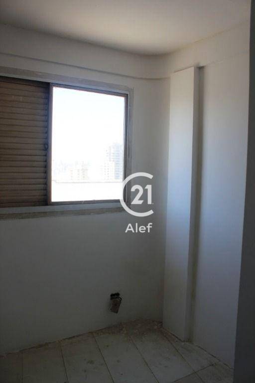 Apartamento à venda com 3 quartos, 642m² - Foto 12