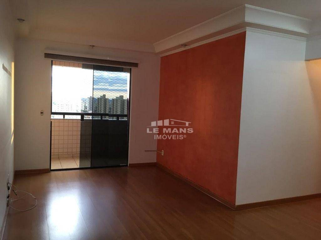 Apartamento à venda com 3 quartos, 97m² - Foto 1