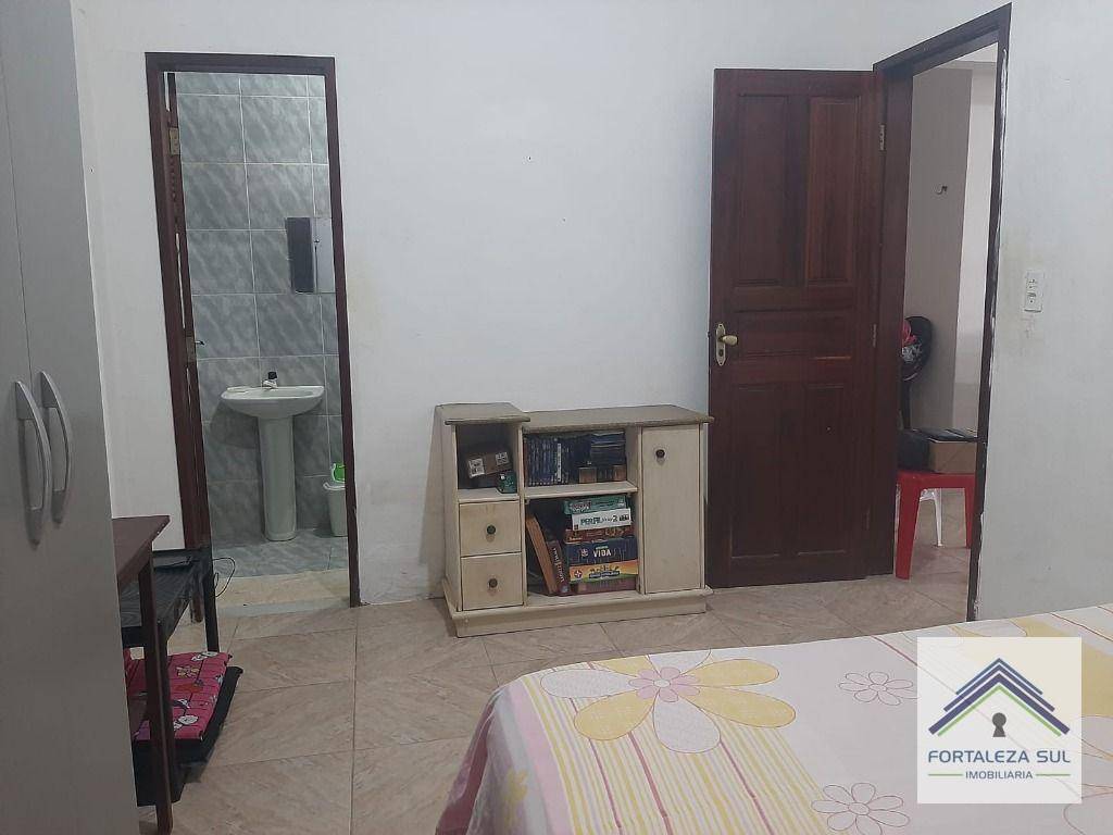 Casa à venda com 4 quartos, 240m² - Foto 22