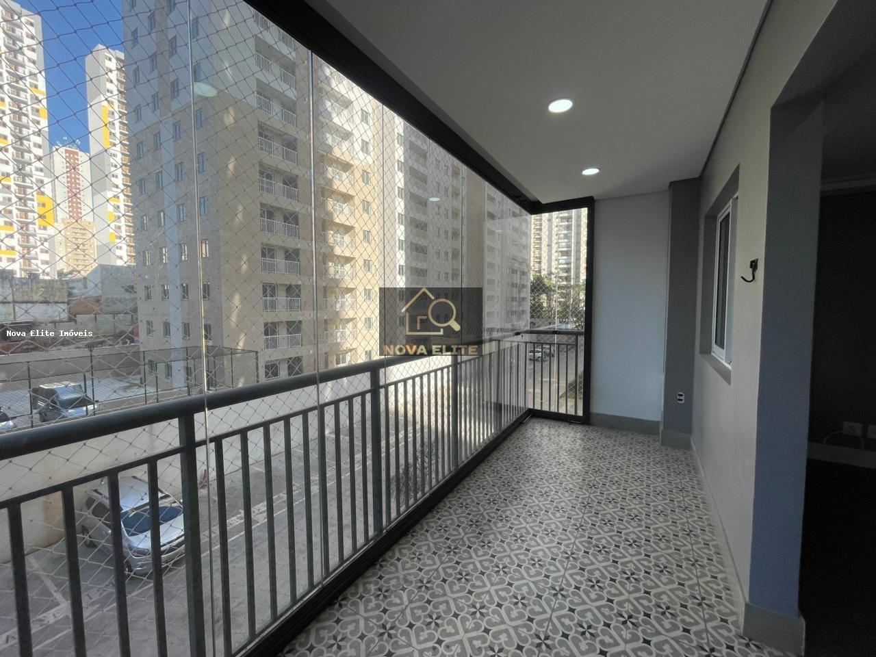 Apartamento à venda com 2 quartos, 75m² - Foto 2