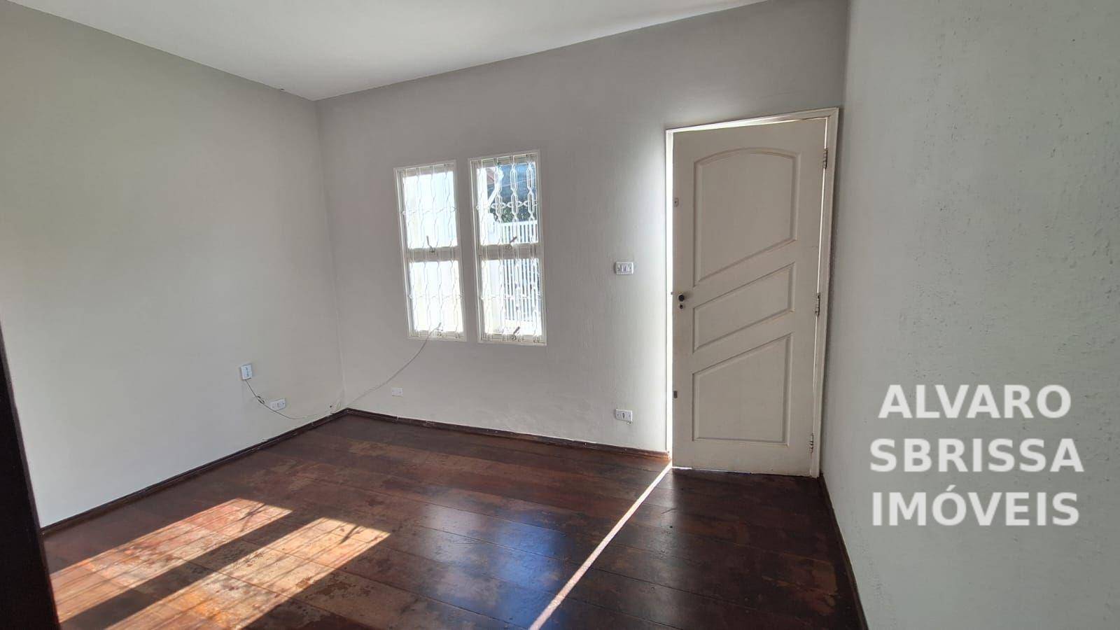 Casa para alugar com 3 quartos, 100m² - Foto 2