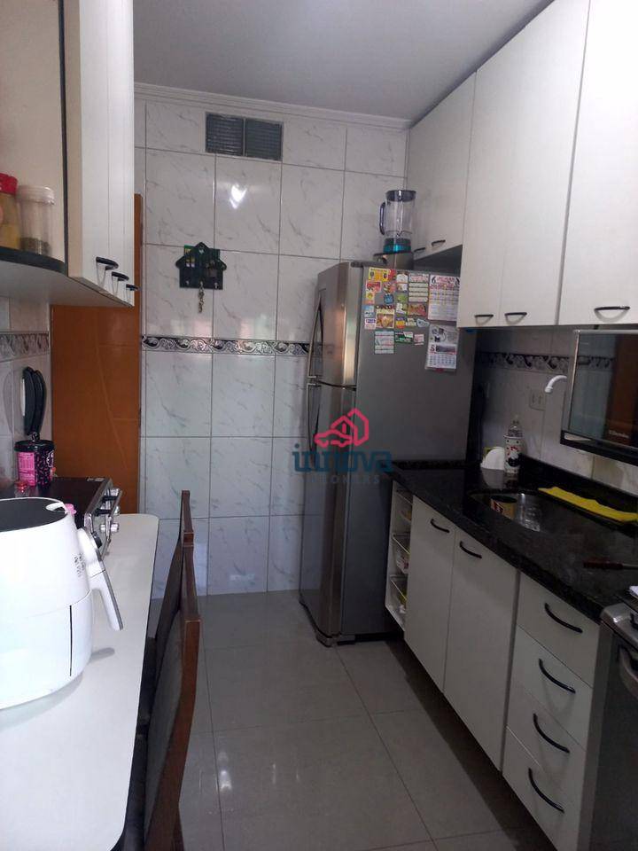 Apartamento à venda com 2 quartos, 58m² - Foto 4