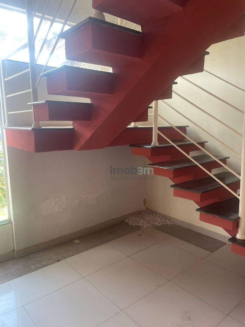 Sobrado à venda com 4 quartos, 182m² - Foto 7