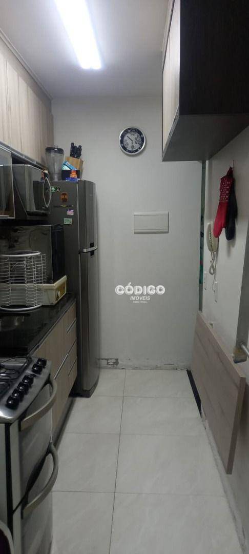 Apartamento à venda com 2 quartos, 52m² - Foto 3