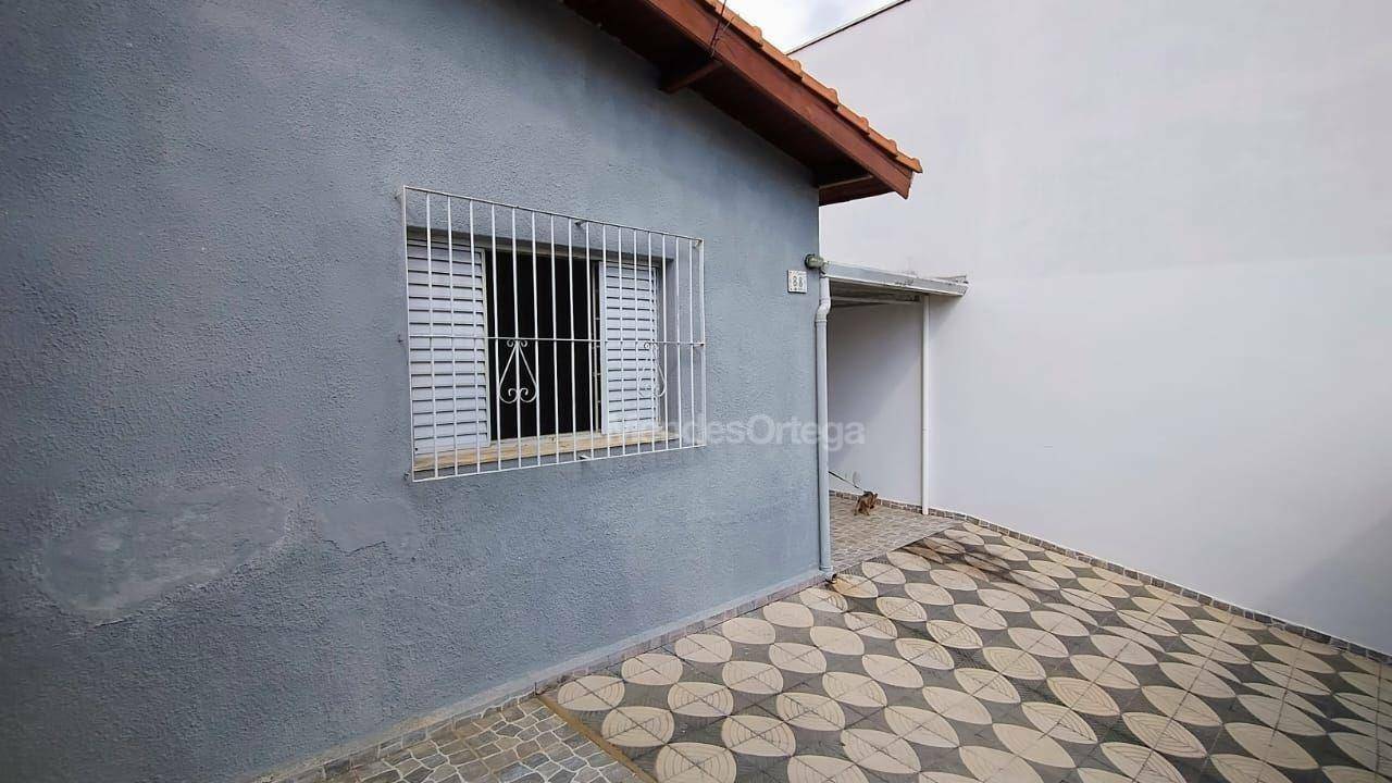 Casa à venda com 3 quartos, 143m² - Foto 4