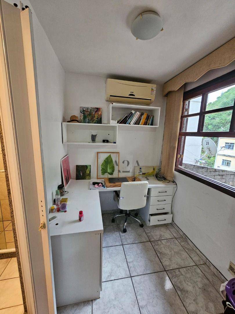 Casa à venda com 4 quartos, 280m² - Foto 44