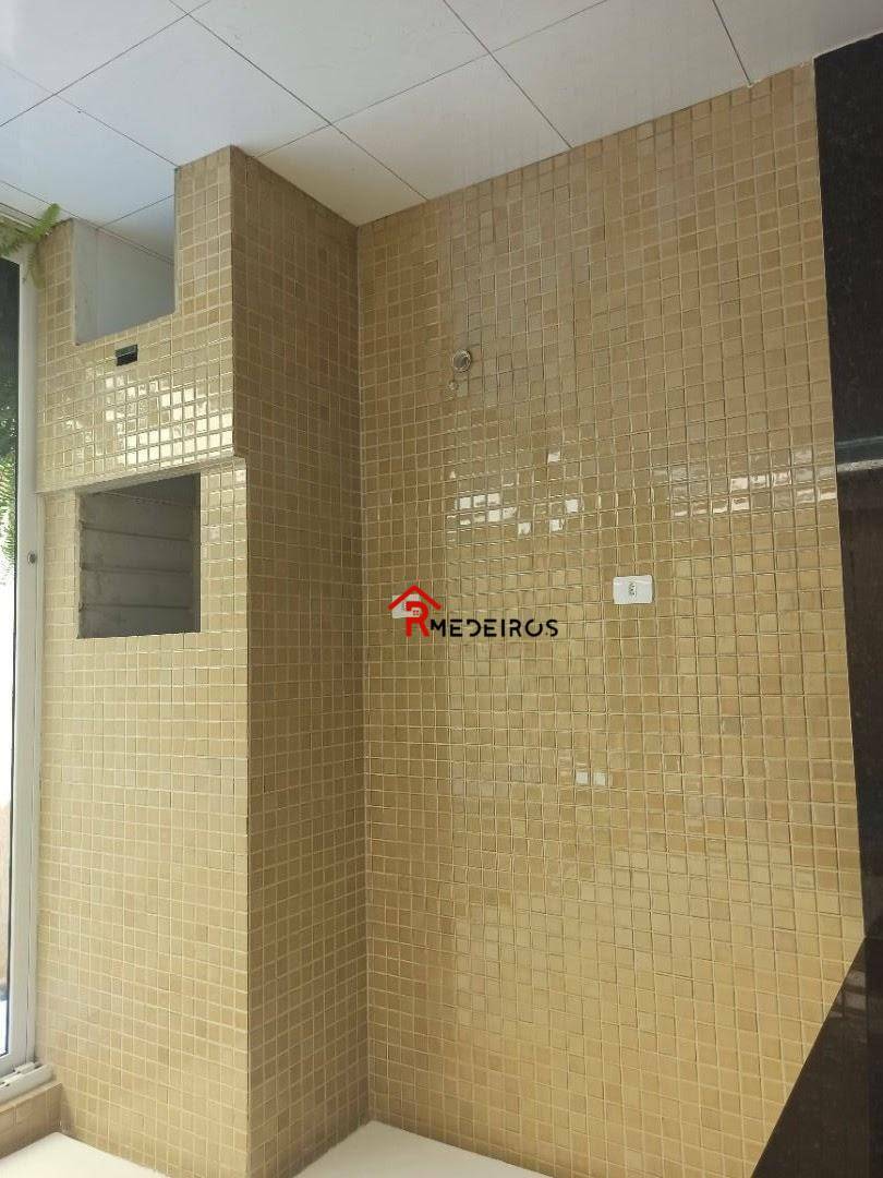 Sobrado à venda com 4 quartos, 215m² - Foto 13