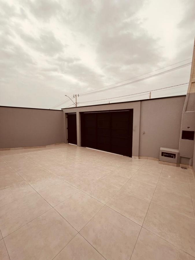 Casa à venda com 2 quartos, 52m² - Foto 2