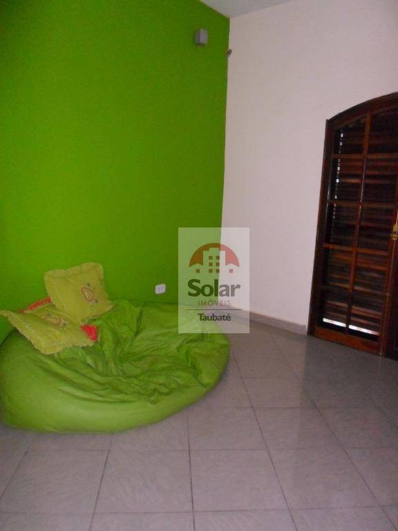 Casa à venda com 3 quartos, 241m² - Foto 11