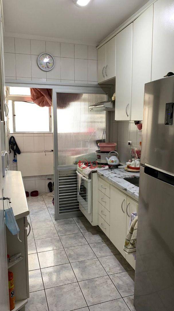 Apartamento à venda com 2 quartos, 66m² - Foto 23