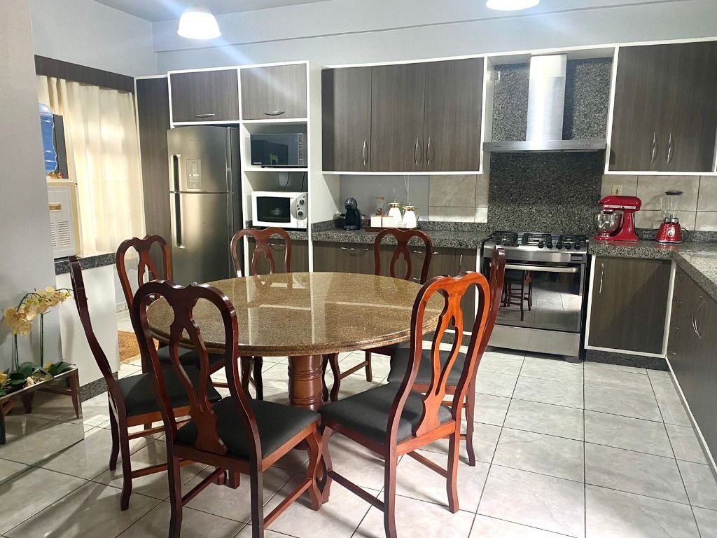 Casa à venda com 3 quartos, 237M2 - Foto 11