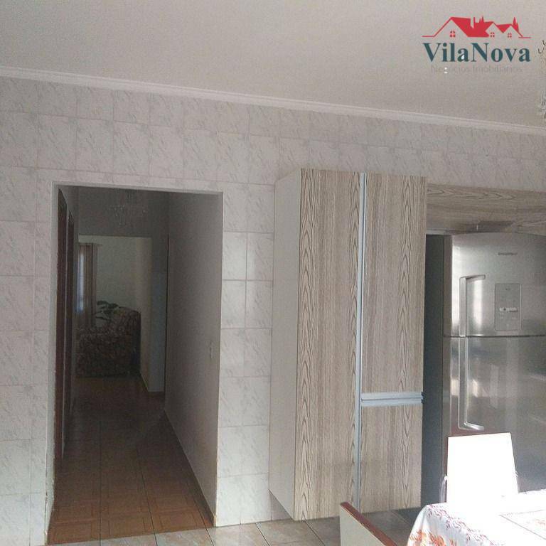 Casa à venda com 3 quartos, 132m² - Foto 11