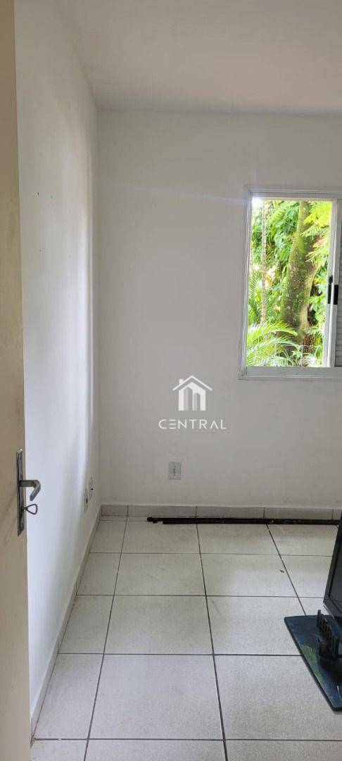 Apartamento à venda com 2 quartos, 42m² - Foto 4