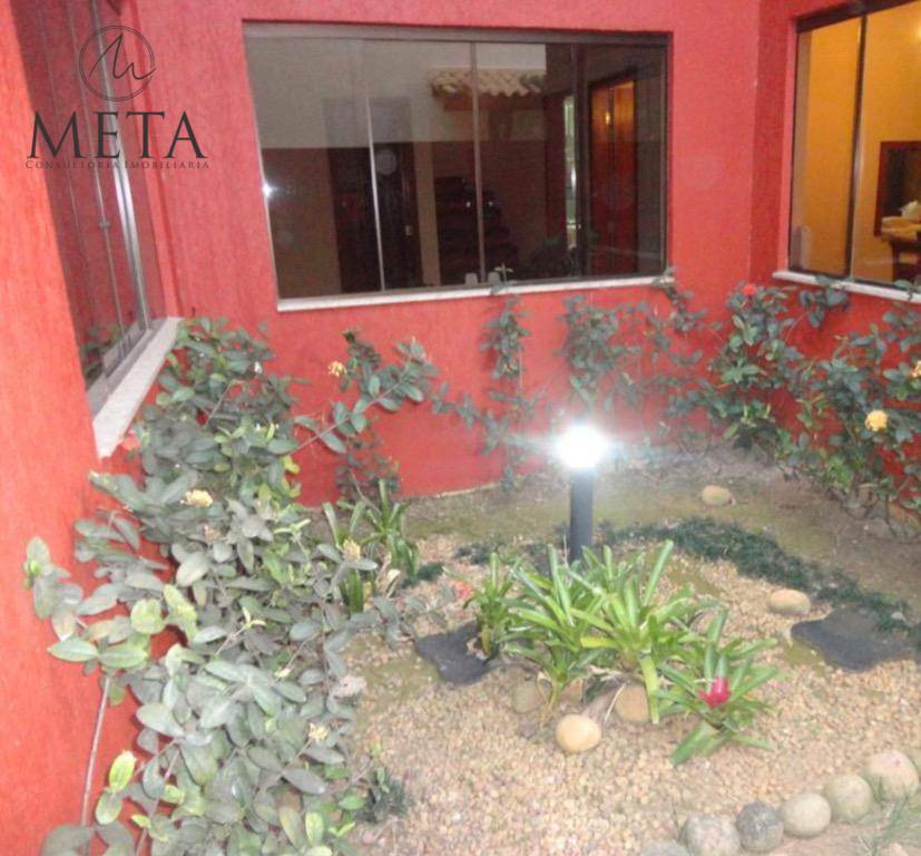 Casa de Condomínio à venda com 5 quartos, 390m² - Foto 9