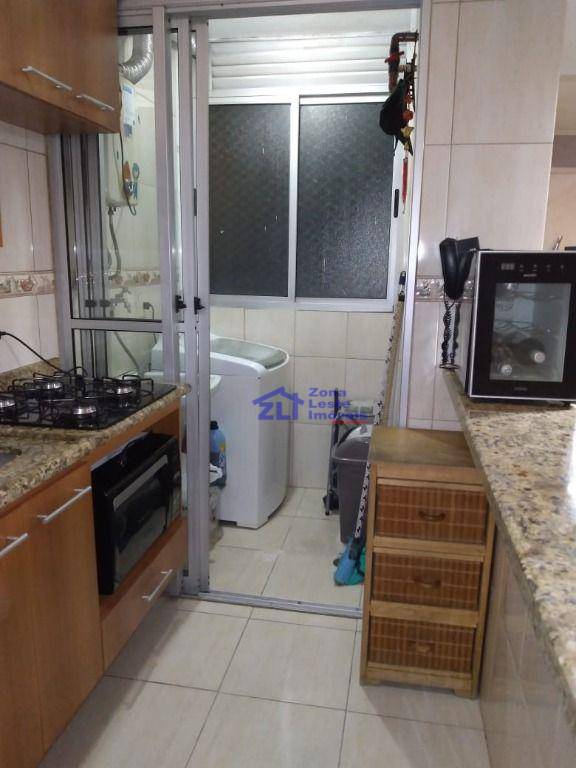 Apartamento à venda com 2 quartos, 50m² - Foto 2