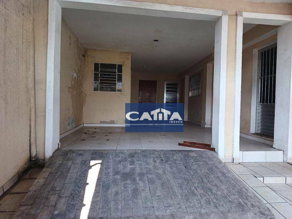 Sobrado à venda com 4 quartos, 200m² - Foto 4