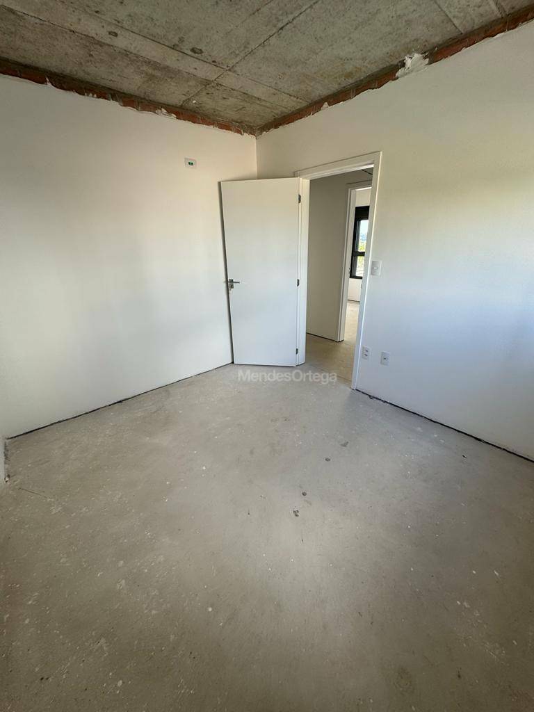 Apartamento à venda com 3 quartos, 111m² - Foto 21