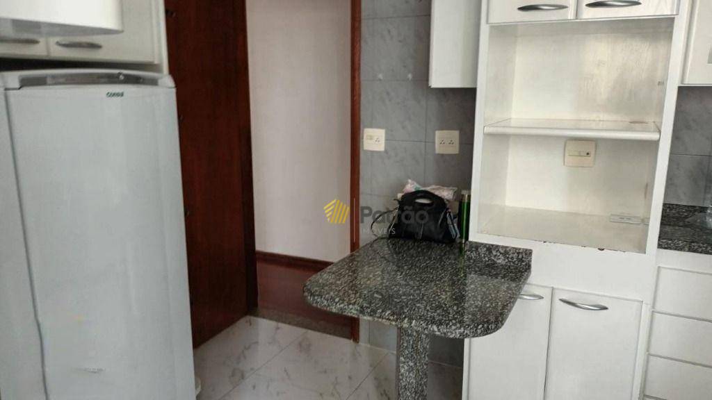 Apartamento para alugar com 2 quartos, 100m² - Foto 10