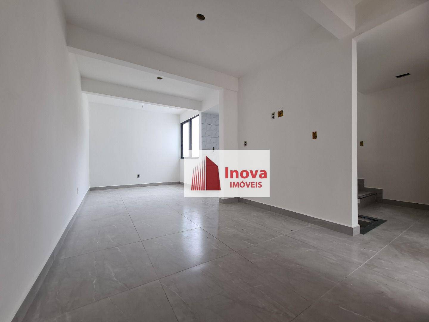 Casa à venda com 3 quartos, 143m² - Foto 4