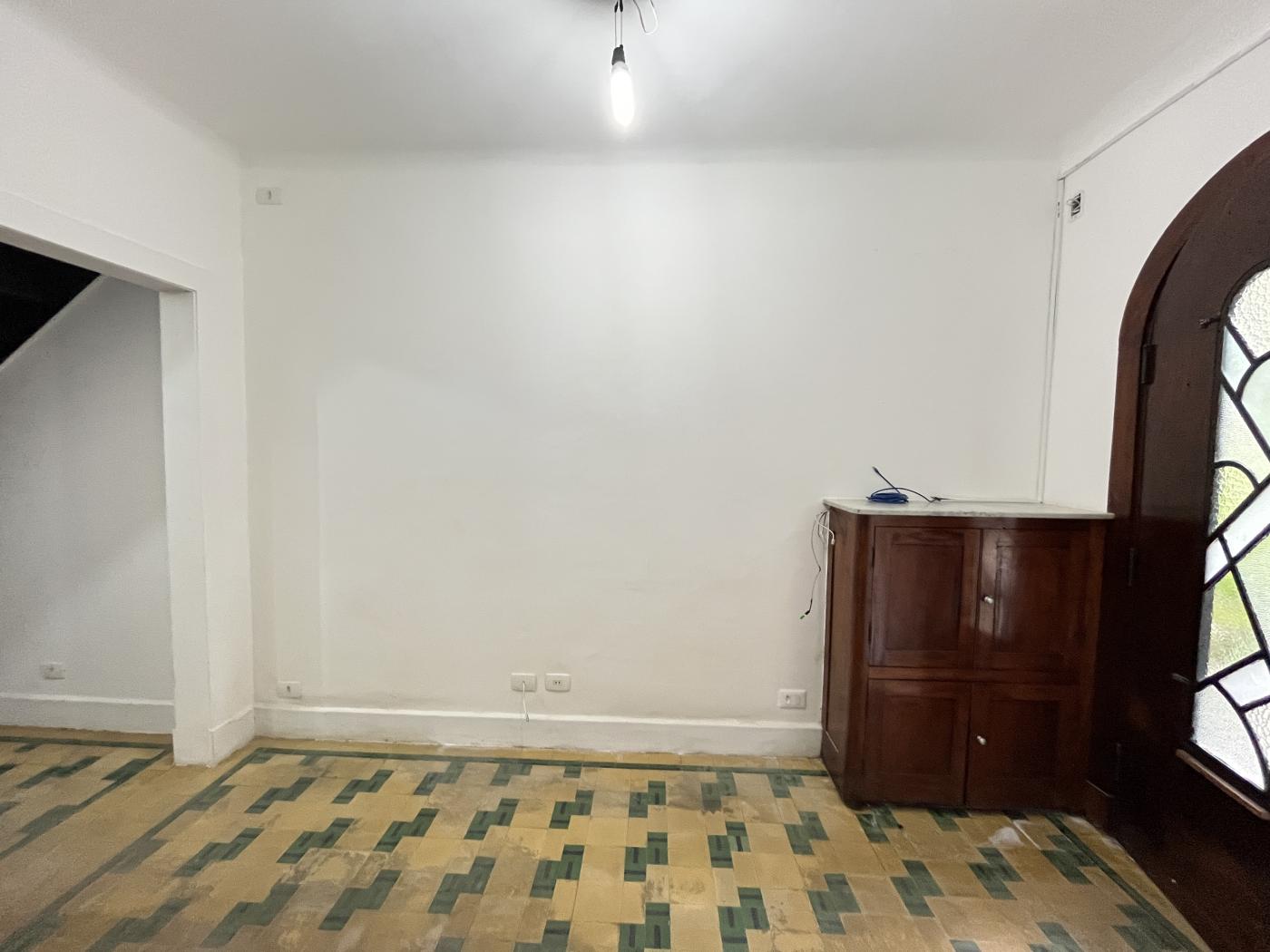 Prédio Inteiro para alugar com 2 quartos, 74m² - Foto 3