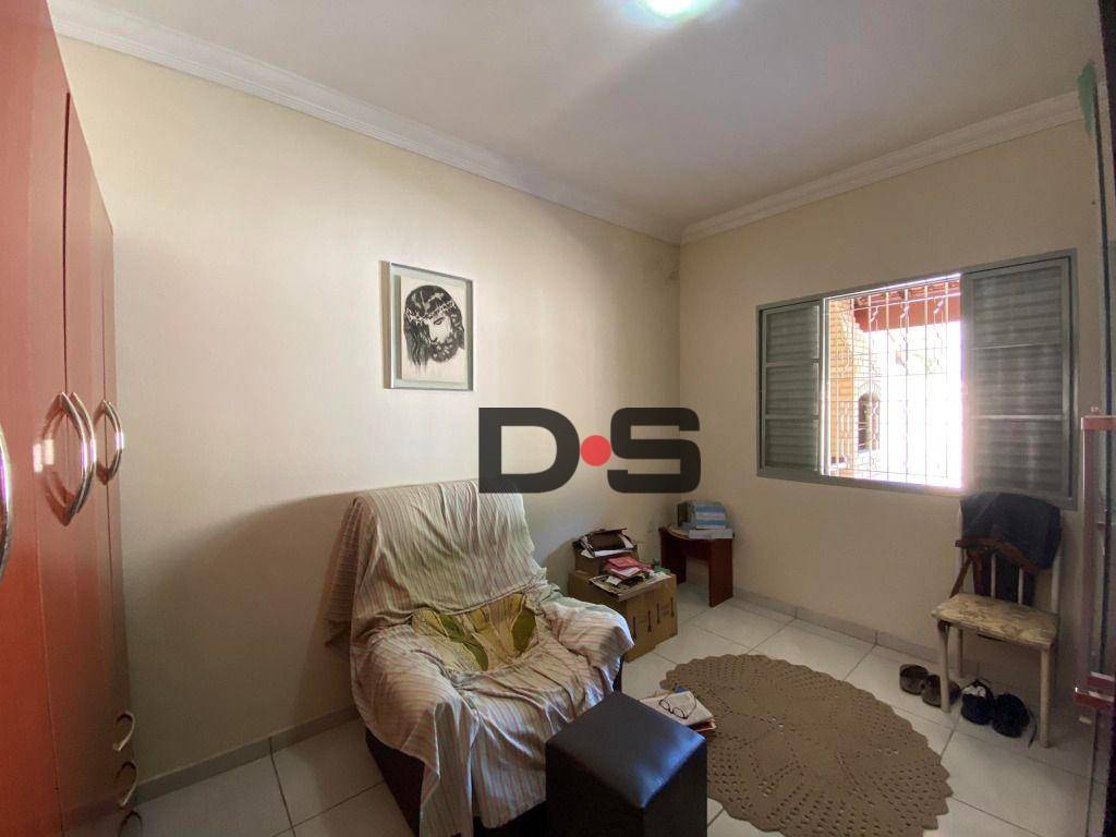 Casa à venda com 2 quartos, 120m² - Foto 7