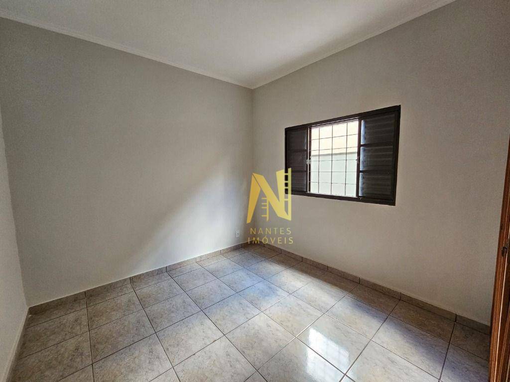 Casa à venda com 3 quartos, 162m² - Foto 12