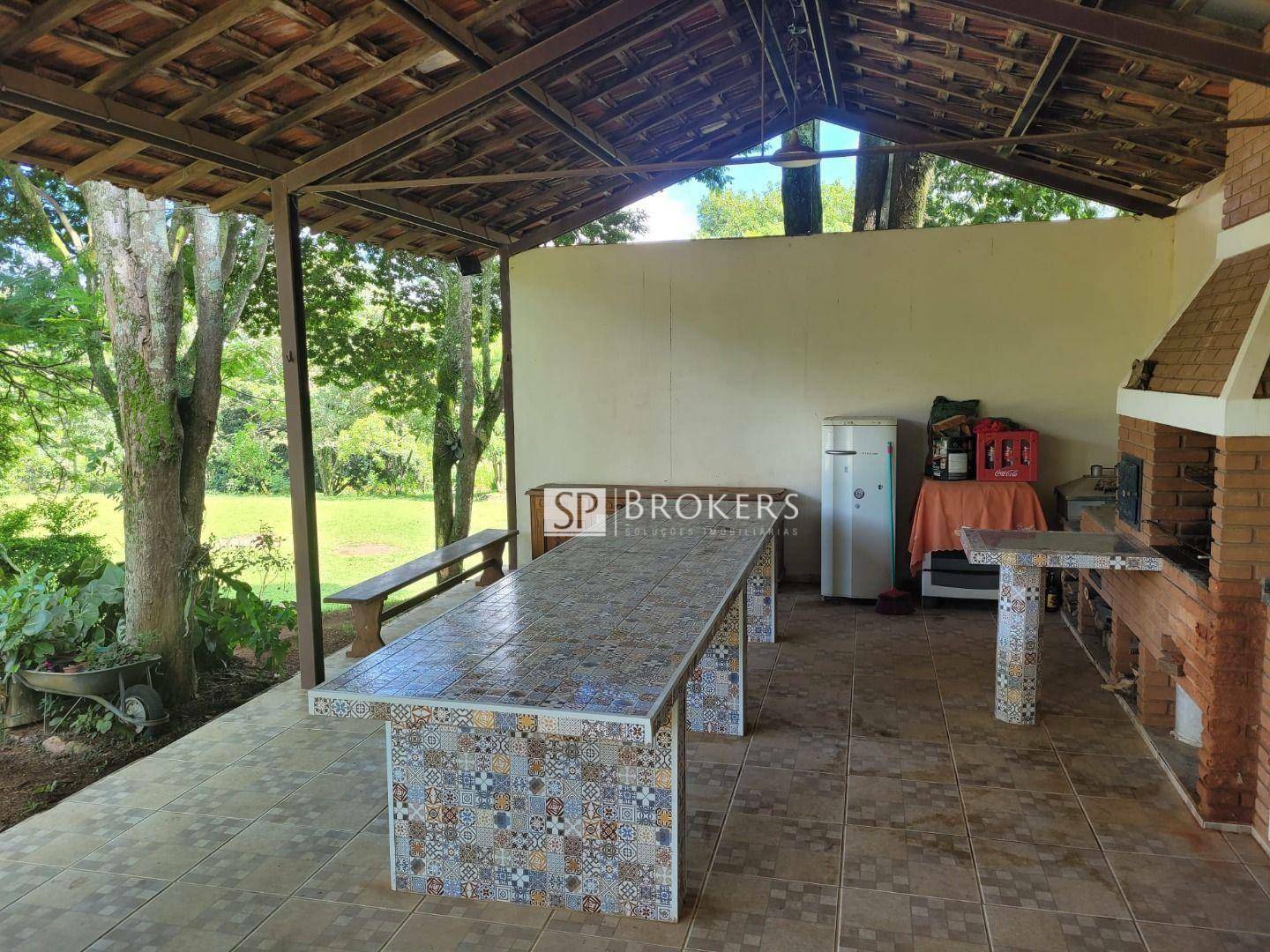 Chácara à venda com 4 quartos, 337m² - Foto 17