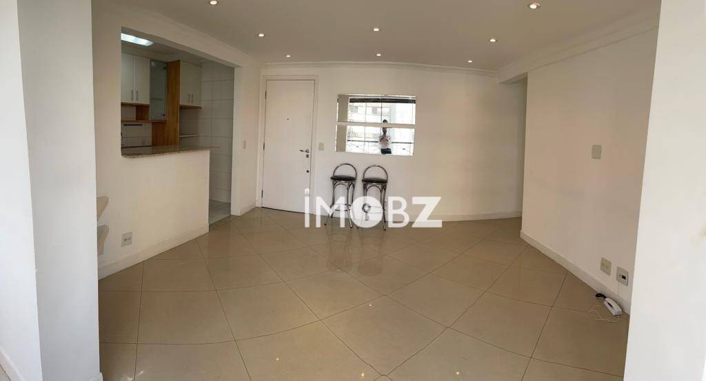 Apartamento à venda com 2 quartos, 58m² - Foto 3