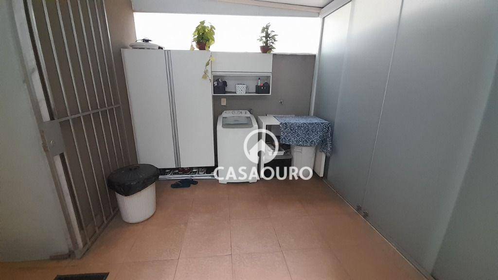 Apartamento à venda com 3 quartos, 130m² - Foto 18