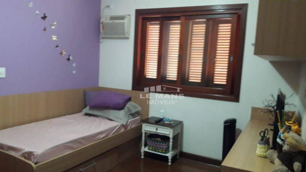 Casa de Condomínio à venda com 3 quartos, 270m² - Foto 9