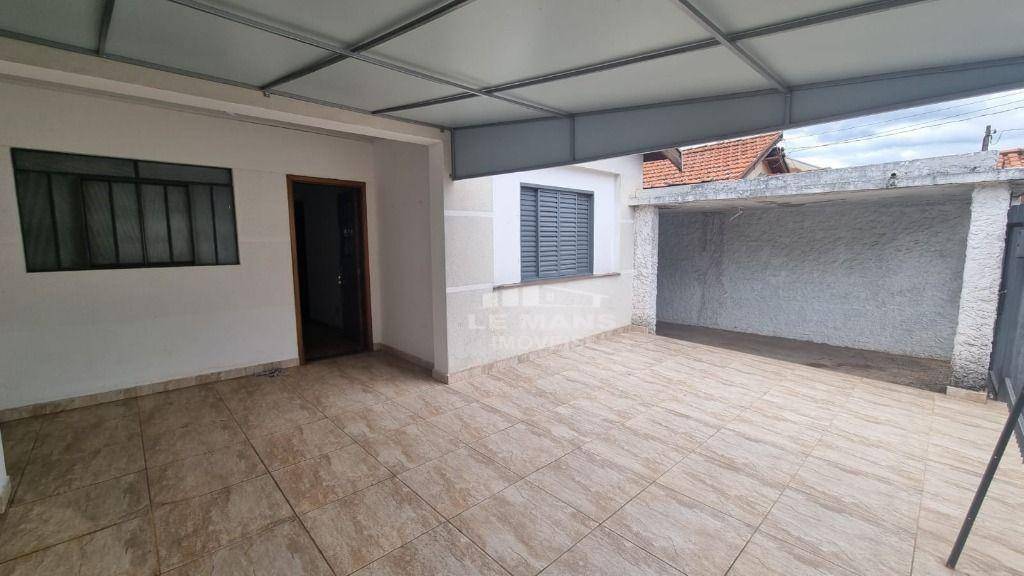 Casa à venda com 2 quartos, 133m² - Foto 2
