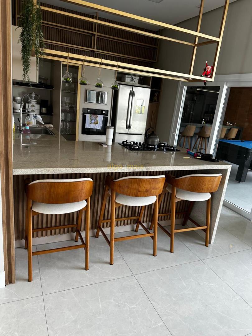 Casa de Condomínio à venda com 4 quartos, 243m² - Foto 5