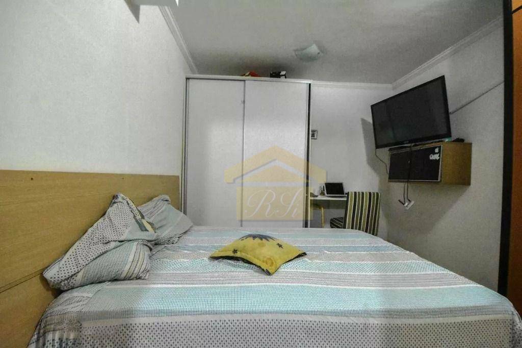 Sobrado à venda com 3 quartos, 200m² - Foto 13