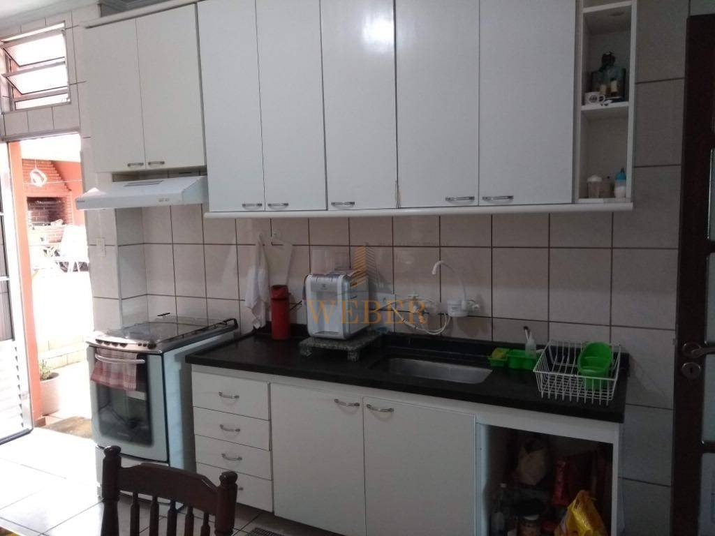 Casa à venda com 3 quartos, 300m² - Foto 23