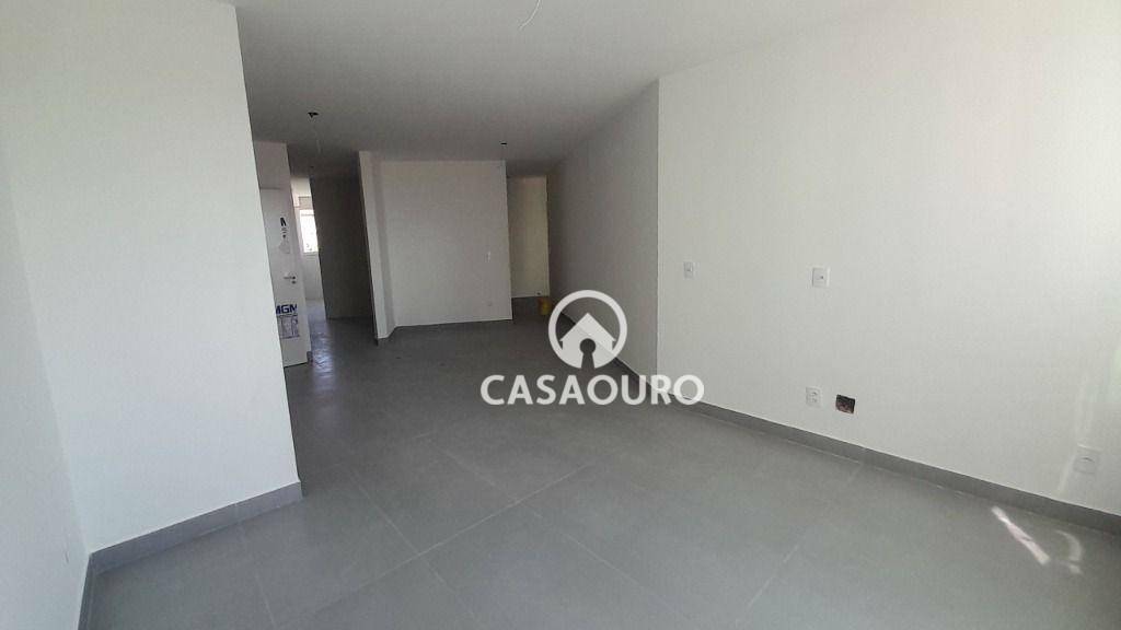 Apartamento à venda com 3 quartos, 101m² - Foto 5