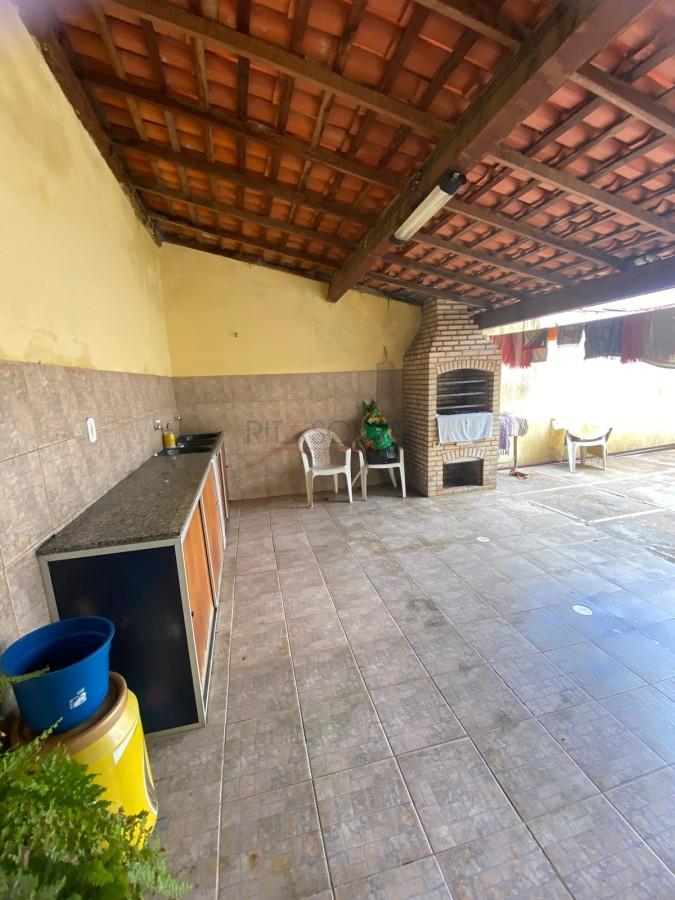 Casa à venda com 3 quartos, 100m² - Foto 3