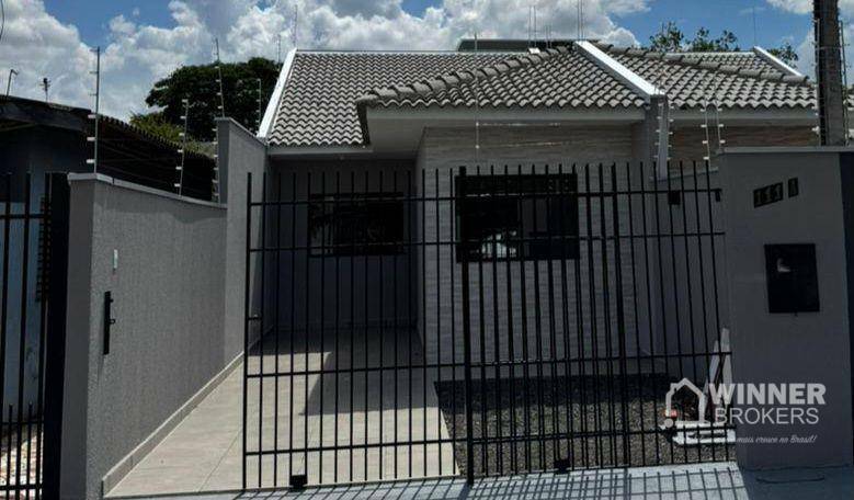 Casa à venda com 3 quartos, 69m² - Foto 1