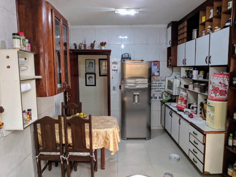 Casa de Condomínio à venda com 4 quartos, 180m² - Foto 4