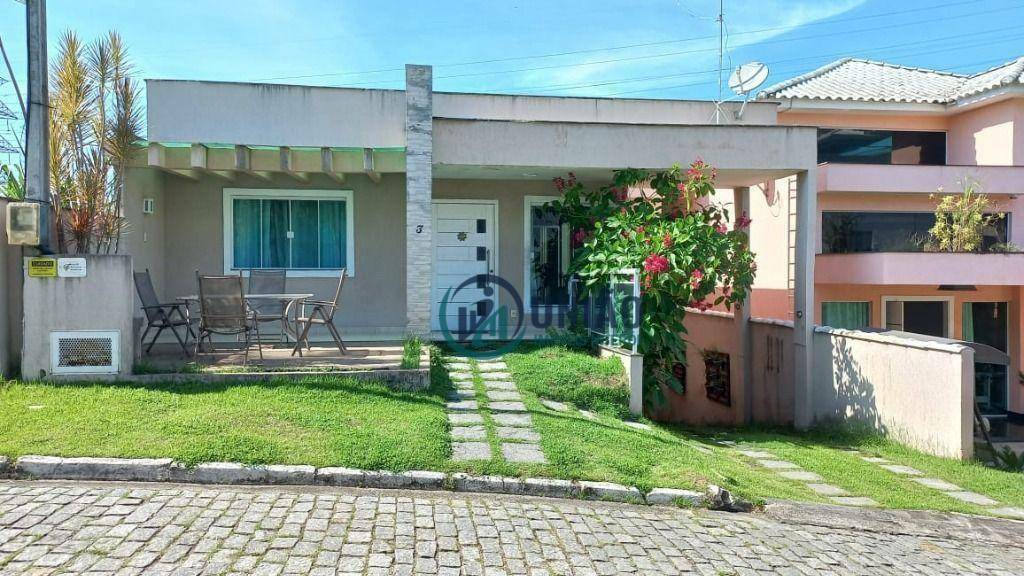 Casa de Condomínio à venda com 4 quartos, 213m² - Foto 2