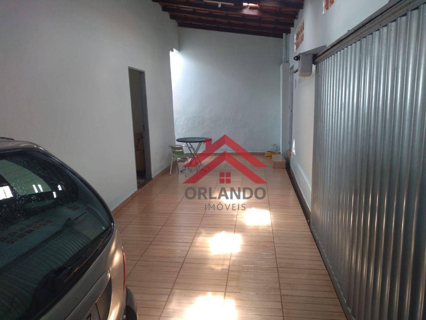 Casa à venda com 3 quartos, 135m² - Foto 1