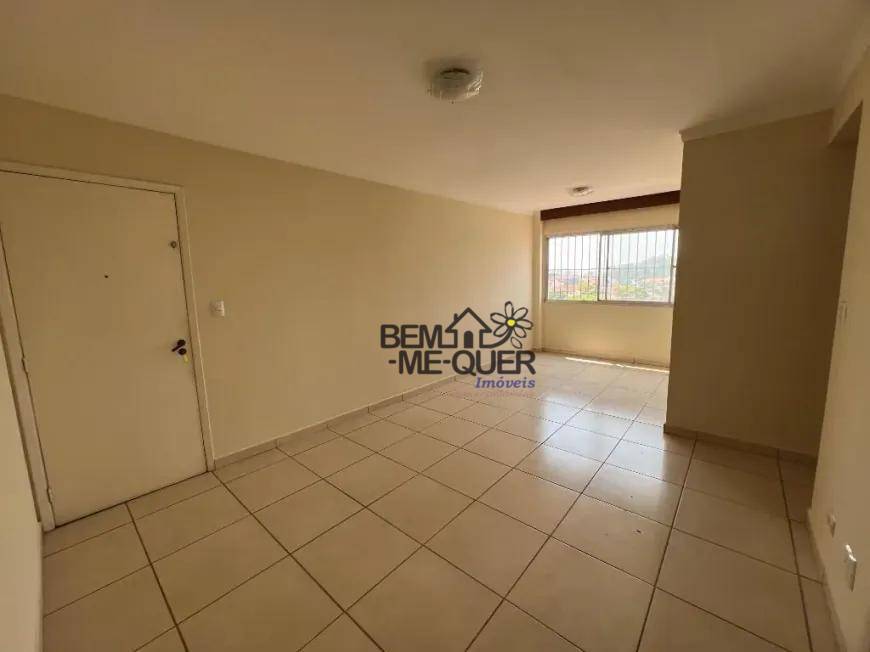 Apartamento à venda com 2 quartos, 65m² - Foto 2